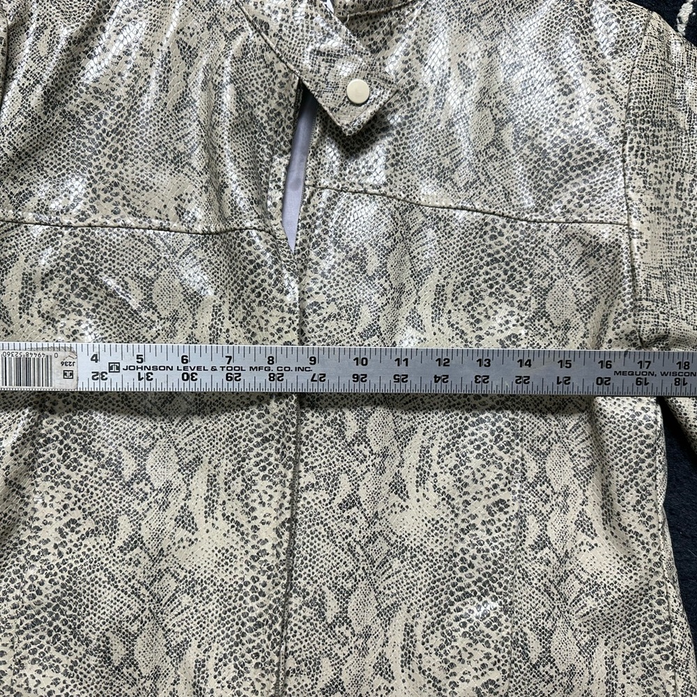 Snake jacket - Picture 5 of 9